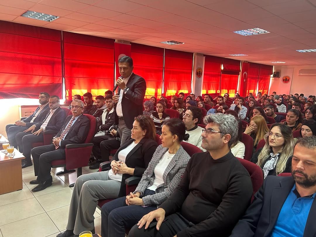 Kozan Belediye Başkanı Mustafa Atlı, MYO Öğrencileriyle Kariyer Söyleşisinde Buluştu